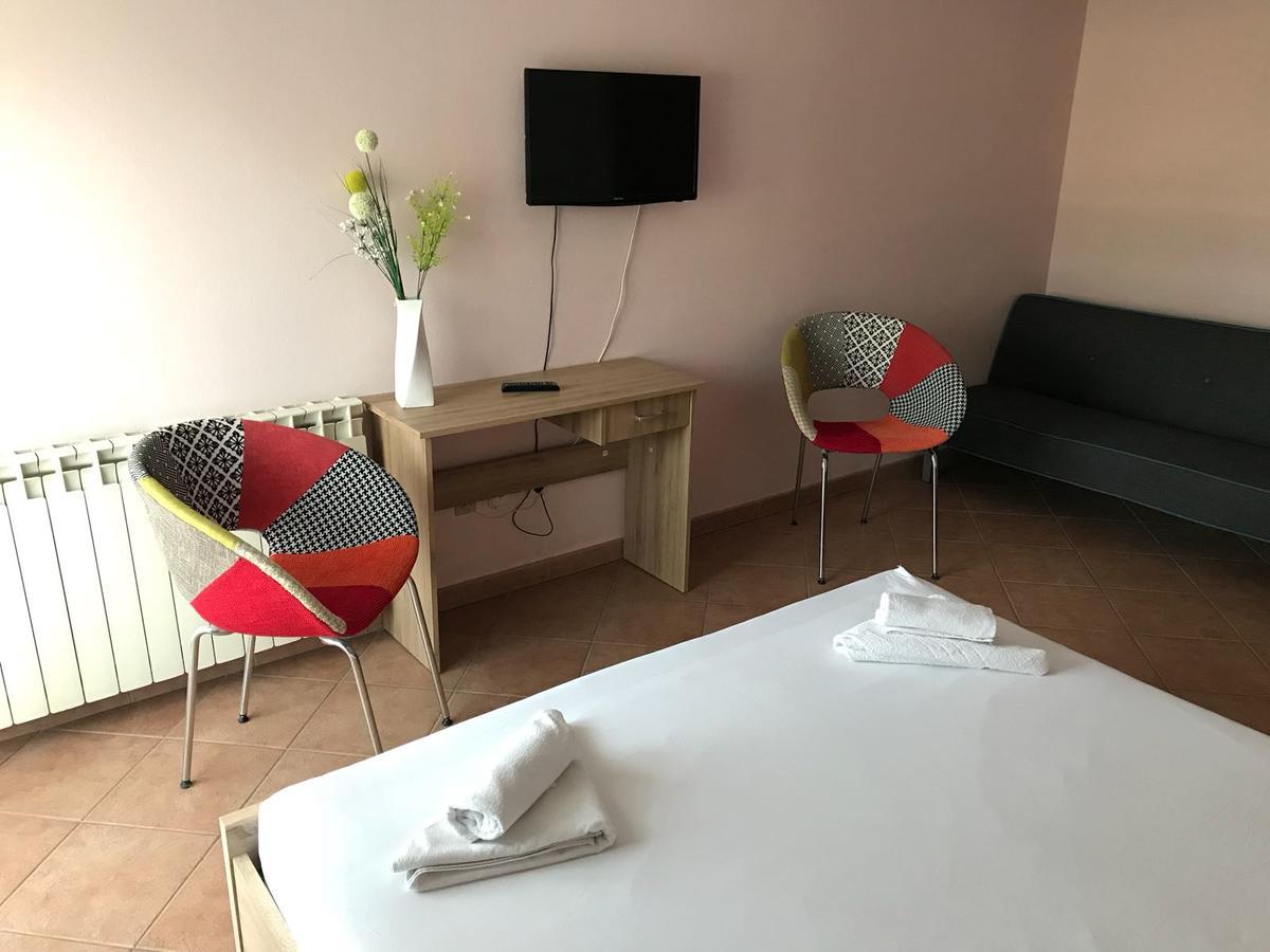 Guest House Ivo Stobreč 外观 照片