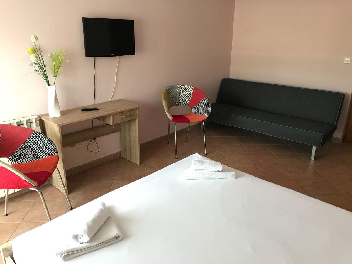 Guest House Ivo Stobreč 外观 照片